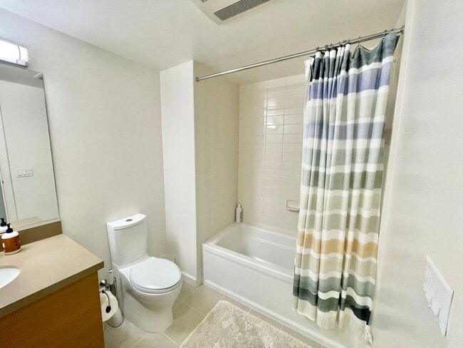 Building Photo - Luxurious Condo at Madrone w/Bay, City Views, Balcony, Pool, Parking, Storage -FULLY FURNISHED OP...