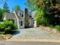 Building Photo - 122 Lakewood Dr