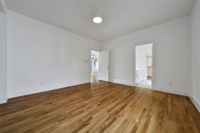 Building Photo - 4205 Eigel St