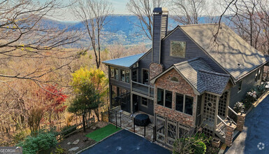 Building Photo - 1545 Petit Ridge Dr