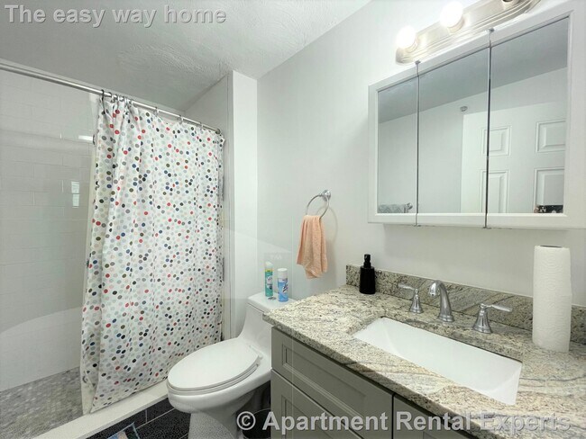 Building Photo - 48 Derby St