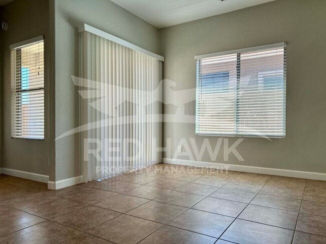 Building Photo - 770 W Fruit Tree Ln
