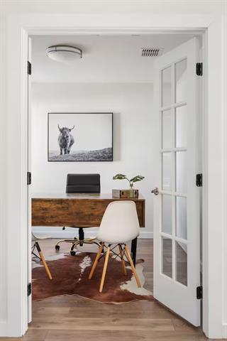 Building Photo - 3170 Golfing Green Dr