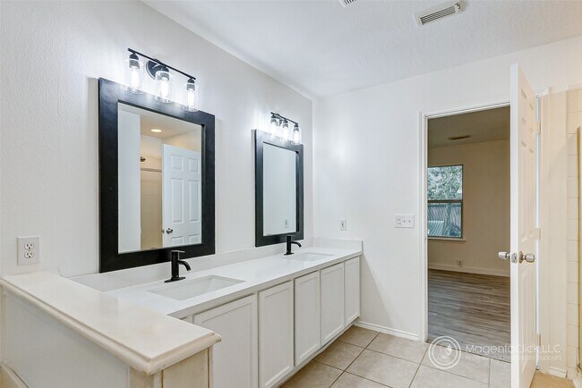Building Photo - 4831 Sand Colony Ln