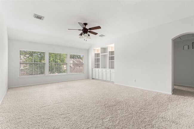 Building Photo - 1807 Rustic Hills Ct