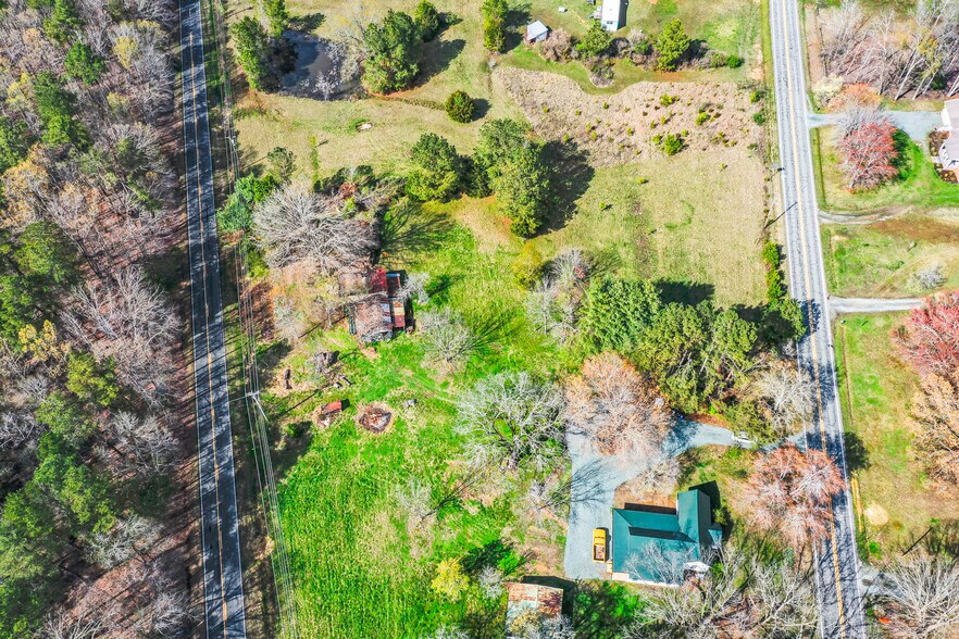 Building Photo - 3107 Orange Grove Rd