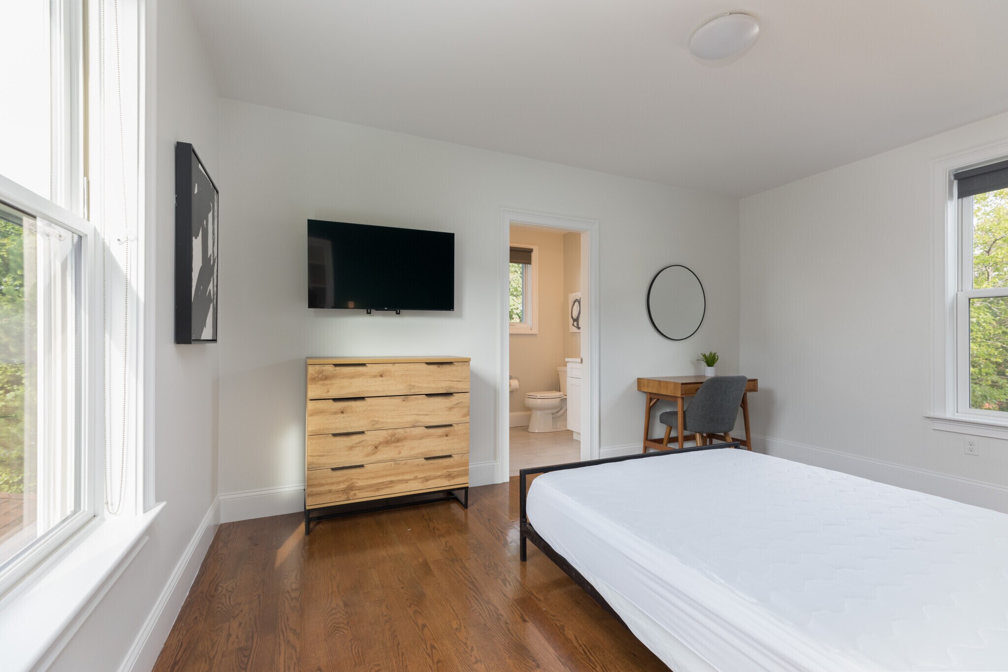 Building Photo - 121 Centre St