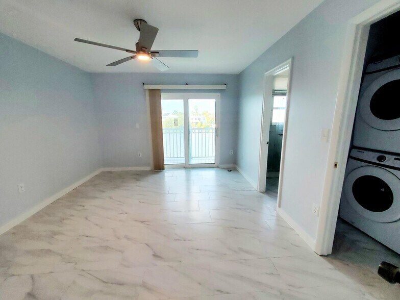 Building Photo - 201 Coppitt Rd