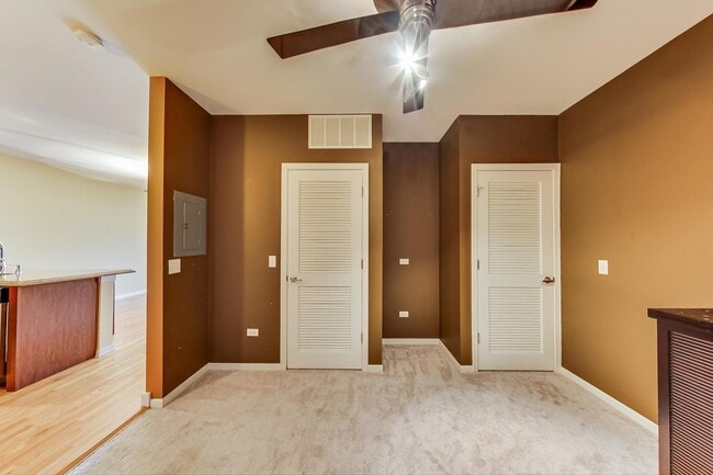 Building Photo - 6436 Roosevelt Rd