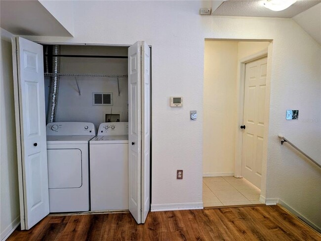 Building Photo - 10536 Windsor Lake Ct