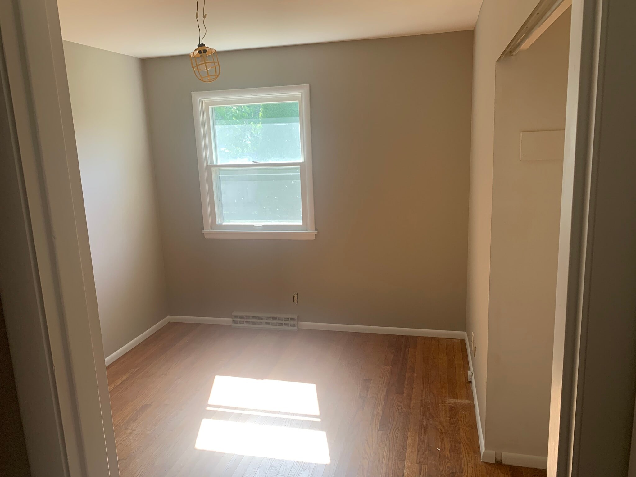 Building Photo - 201 W Navajo St