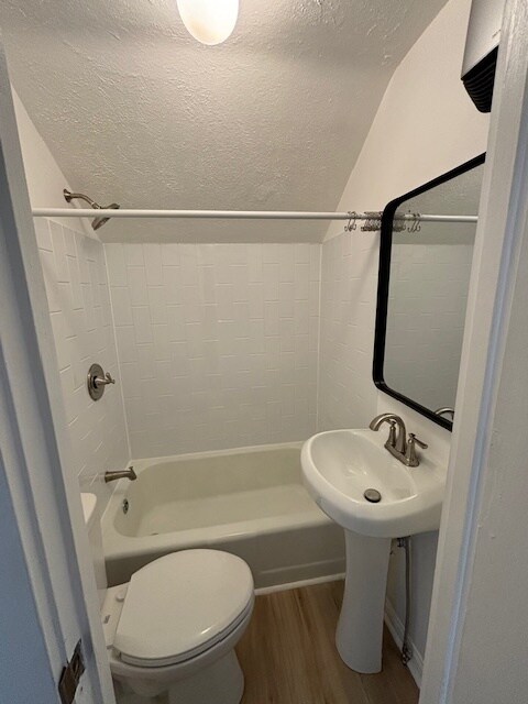 Building Photo - 2023 W 29th St