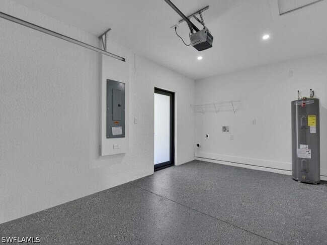 Building Photo - 4745-4747 13th St SW