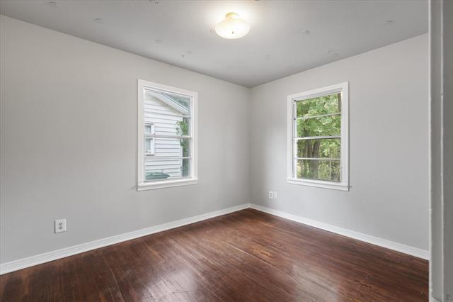 Building Photo - 5217 Deavers Ln