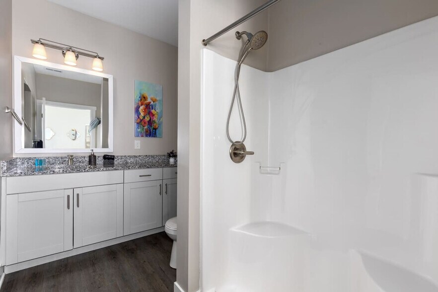 Building Photo - 3938 Pinot Dr