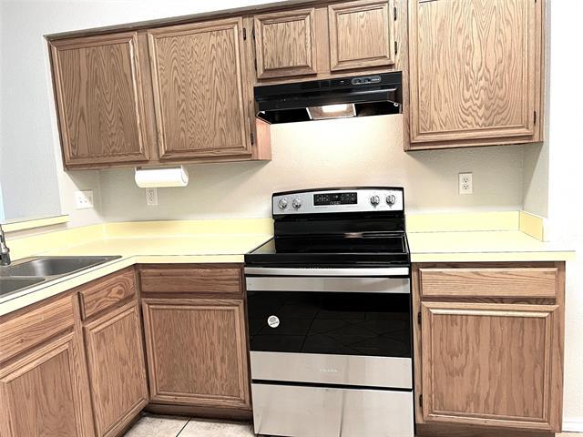Building Photo - 6912 Hickory Creek