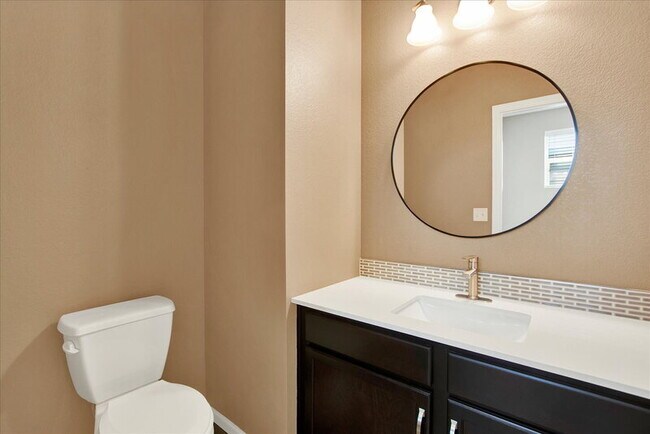 Building Photo - 9318 E 58th Dr