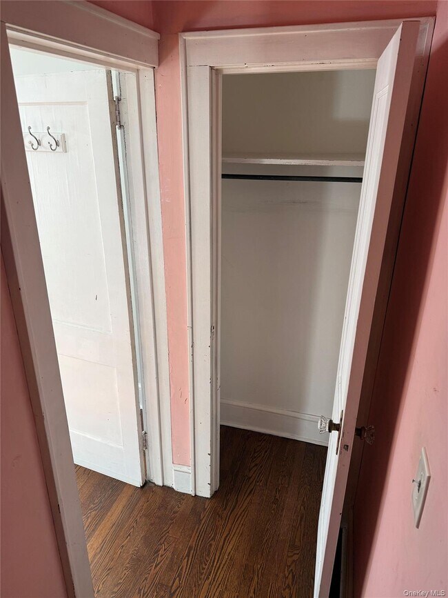 Building Photo - 48 Gordon Ave