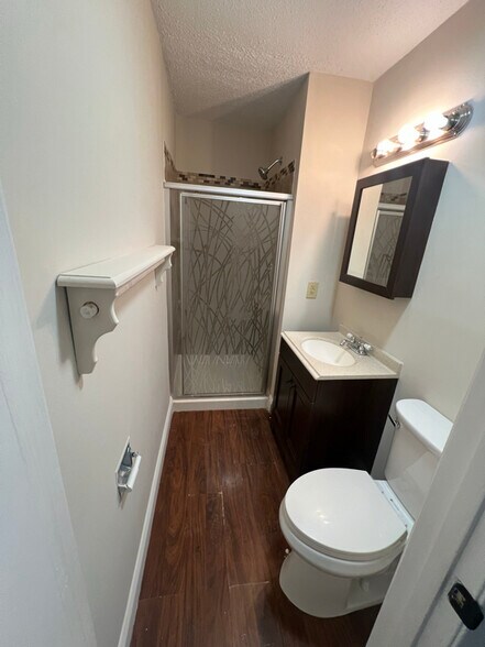 Building Photo - 7517 Bayard Park Dr