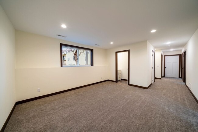 Building Photo - Brand New 5 Bedroom Duplex Unit!