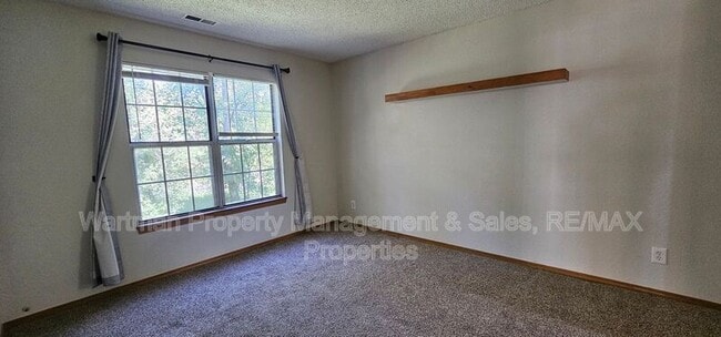 Building Photo - 2039 Palm Dr