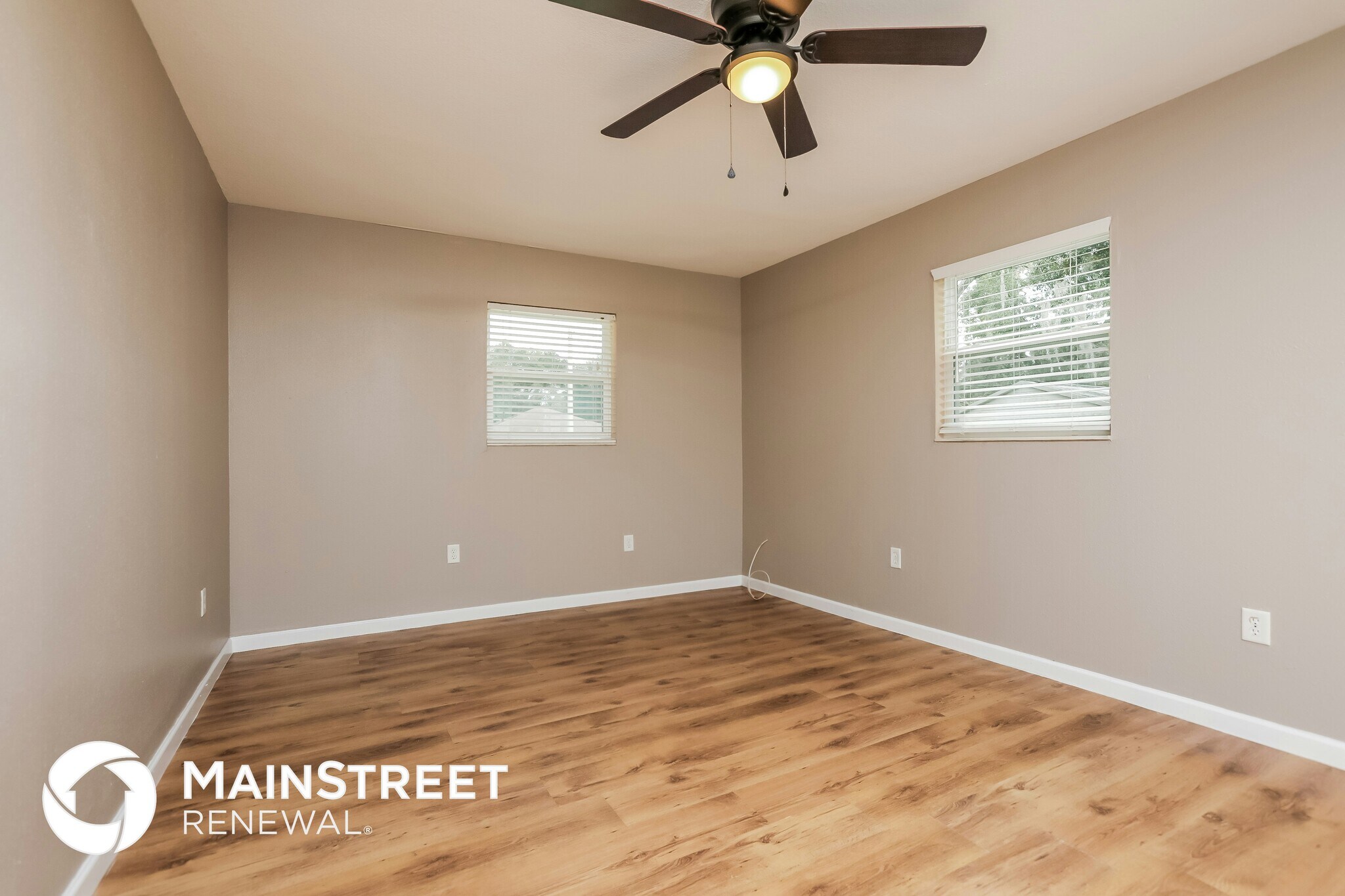 Building Photo - 511 S Simpson St