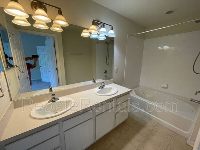 Building Photo - 13475 Stone Pond Dr