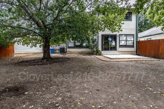 Building Photo - 8019 Hilltop Crest