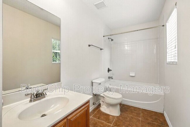 Building Photo - 13800 Golden Russet Dr