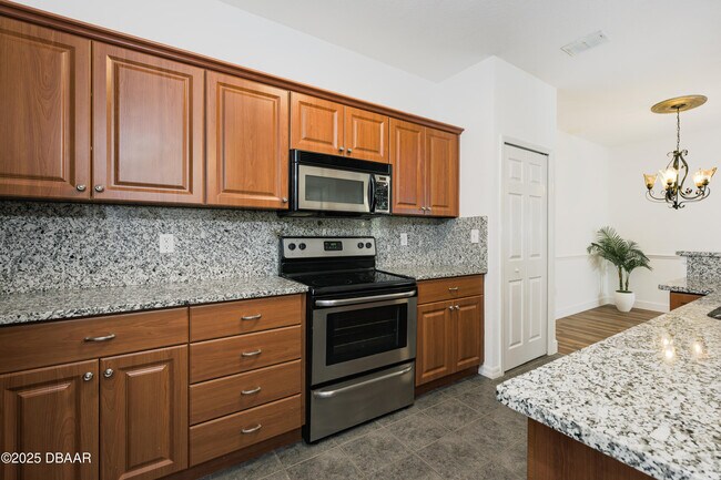 Building Photo - 830 Airport Rd