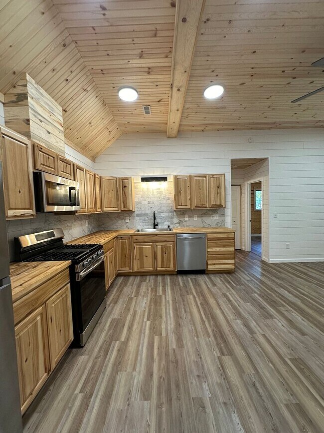Building Photo - New Construction Log Home | 2 bedroom | 2.5 bathrooms