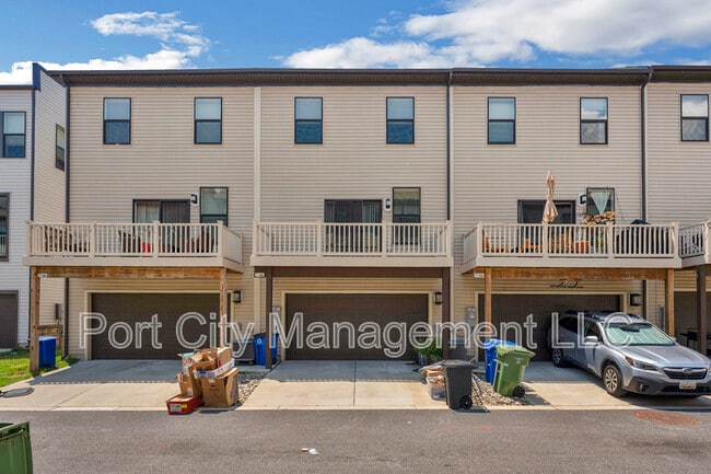 Building Photo - 4322 Roland Heights Ave