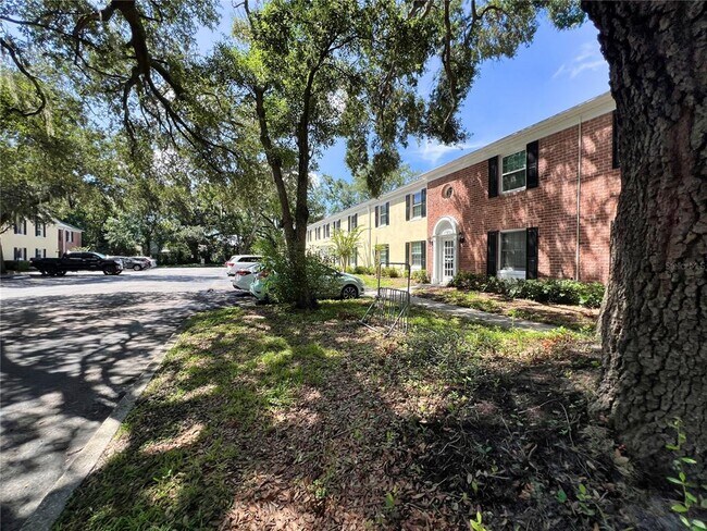 Building Photo - 13824 Orange Sunset Dr