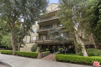 Building Photo - 1210 Kings Rd