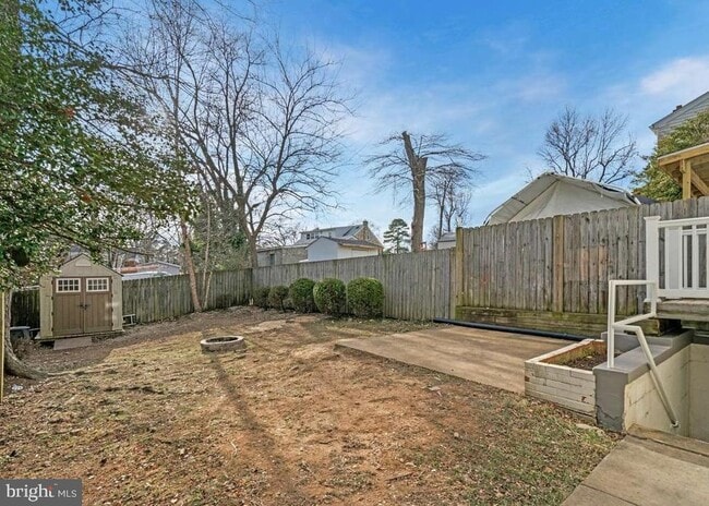 Building Photo - 2509 Oberlin Dr