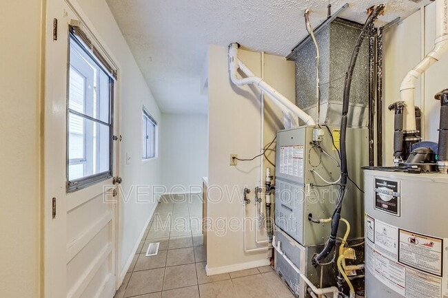 Building Photo - 3626 Ireland Ct
