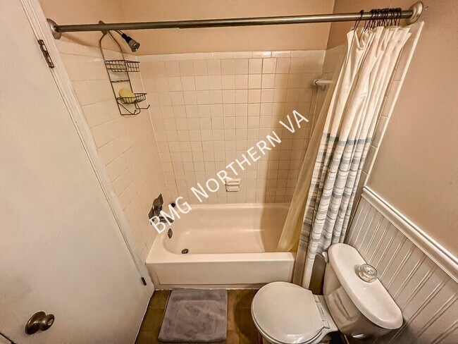 Building Photo - 7711 Trevino Ln