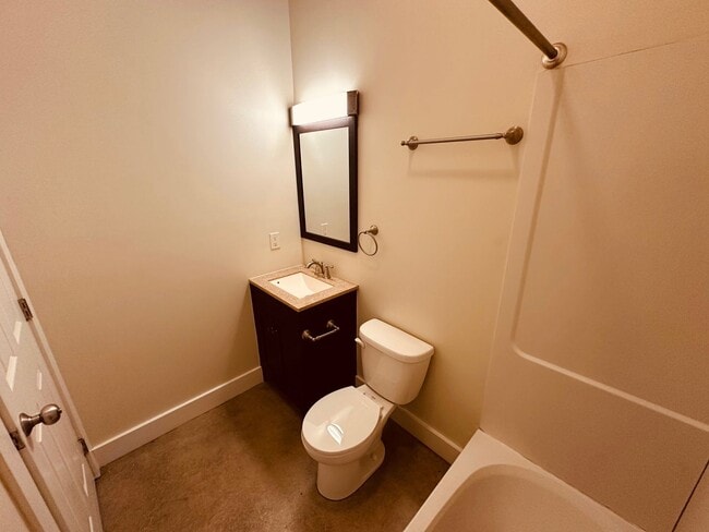 Building Photo - Great Value Downtown Studio