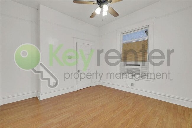 Building Photo - 1827 T St