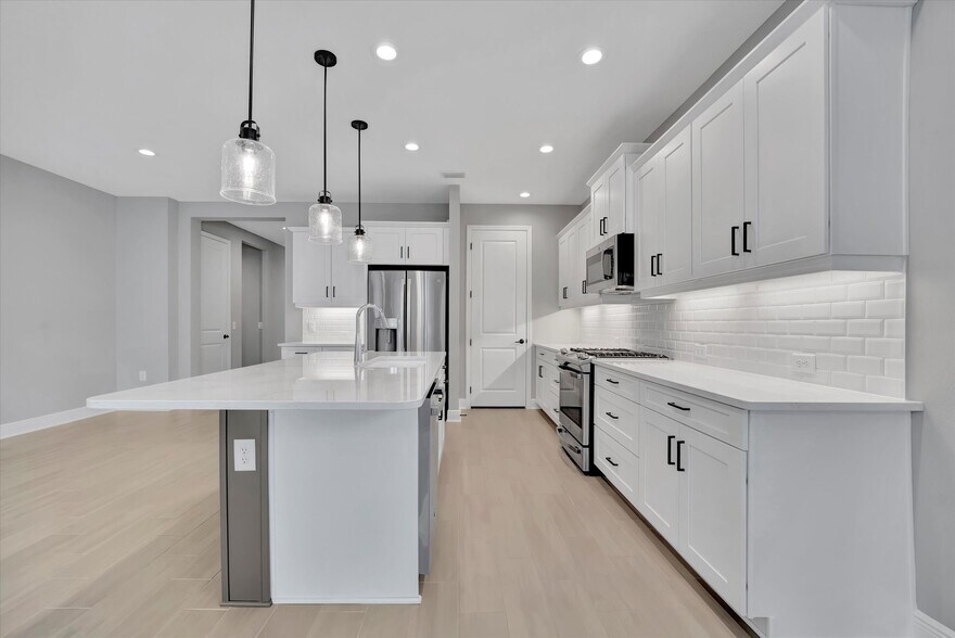 Building Photo - 10182 Crystal Isle Cir