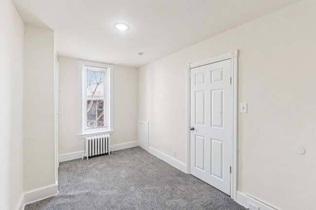 Building Photo - 3357 Malta St