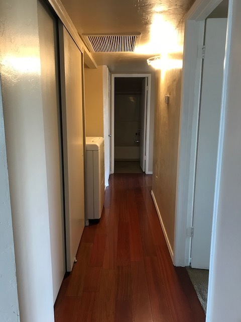 Building Photo - Ground Floor Two Bedroom Condo ~ North Pre...