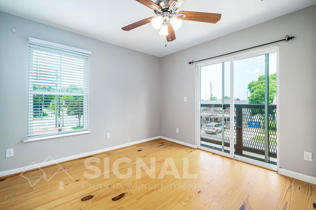 Building Photo - 4111 4th Ave S