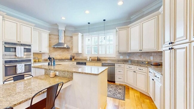 Building Photo - 321 Madison Grove Blvd