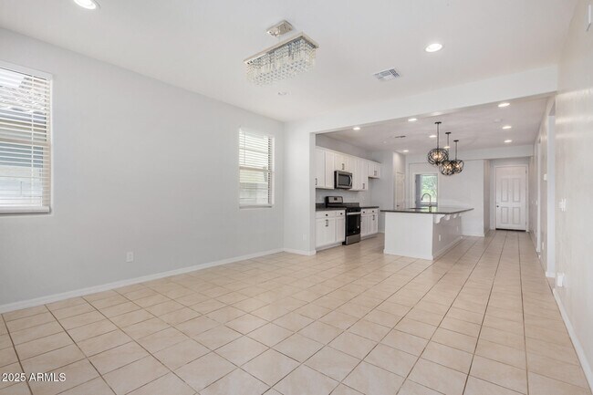 Building Photo - 12377 W Whyman Ave
