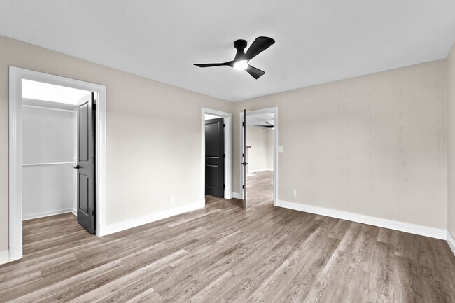 Building Photo - For Sale or Rent – Fully Renovated Stone R...