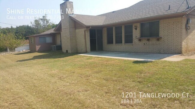 Building Photo - 1201 Tanglewood Ct