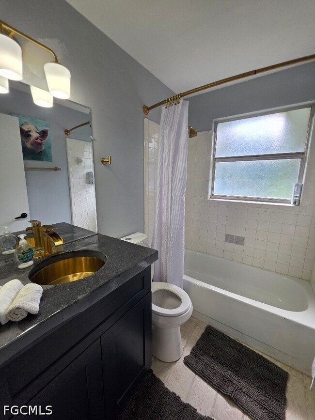 Building Photo - 311 Schoolside Dr