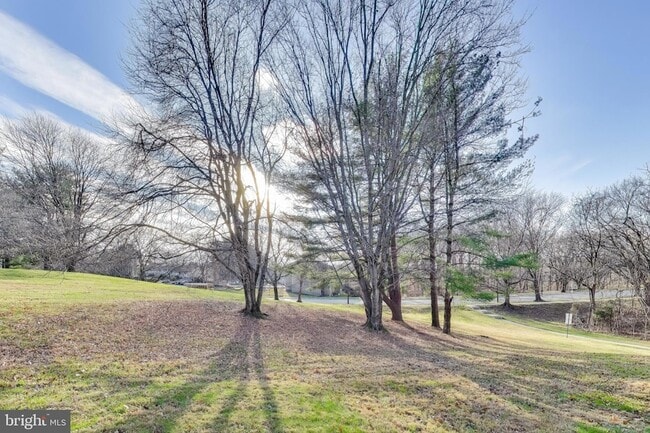 Building Photo - 5769 Yellowrose Ct