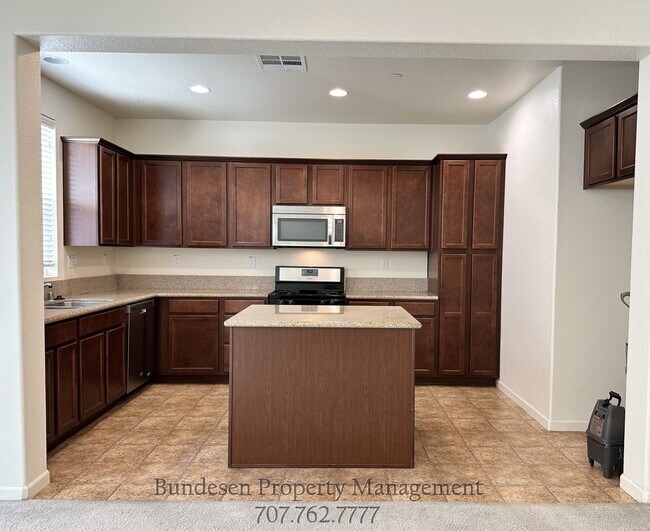 Building Photo - 1821 Woodsage Way